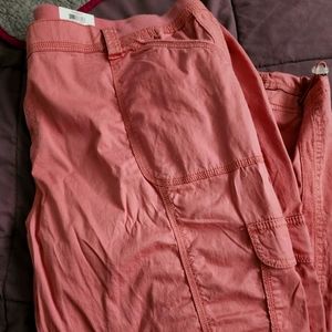 New with Tags Style & Co capri pants. 24w.